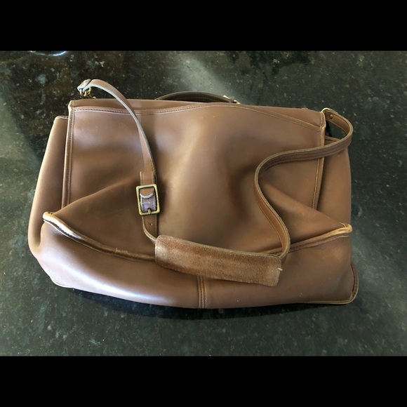 Soft leather messenger bag good for business and school - Picture 2 of 6